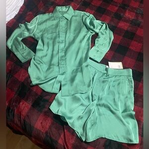 H&M green silky blouse shirts high waist shorts SZ XS green